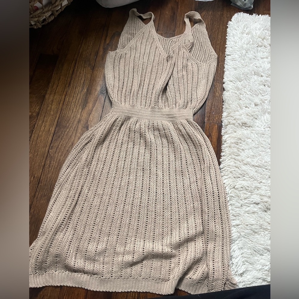 Elegant Beige Knit Dress